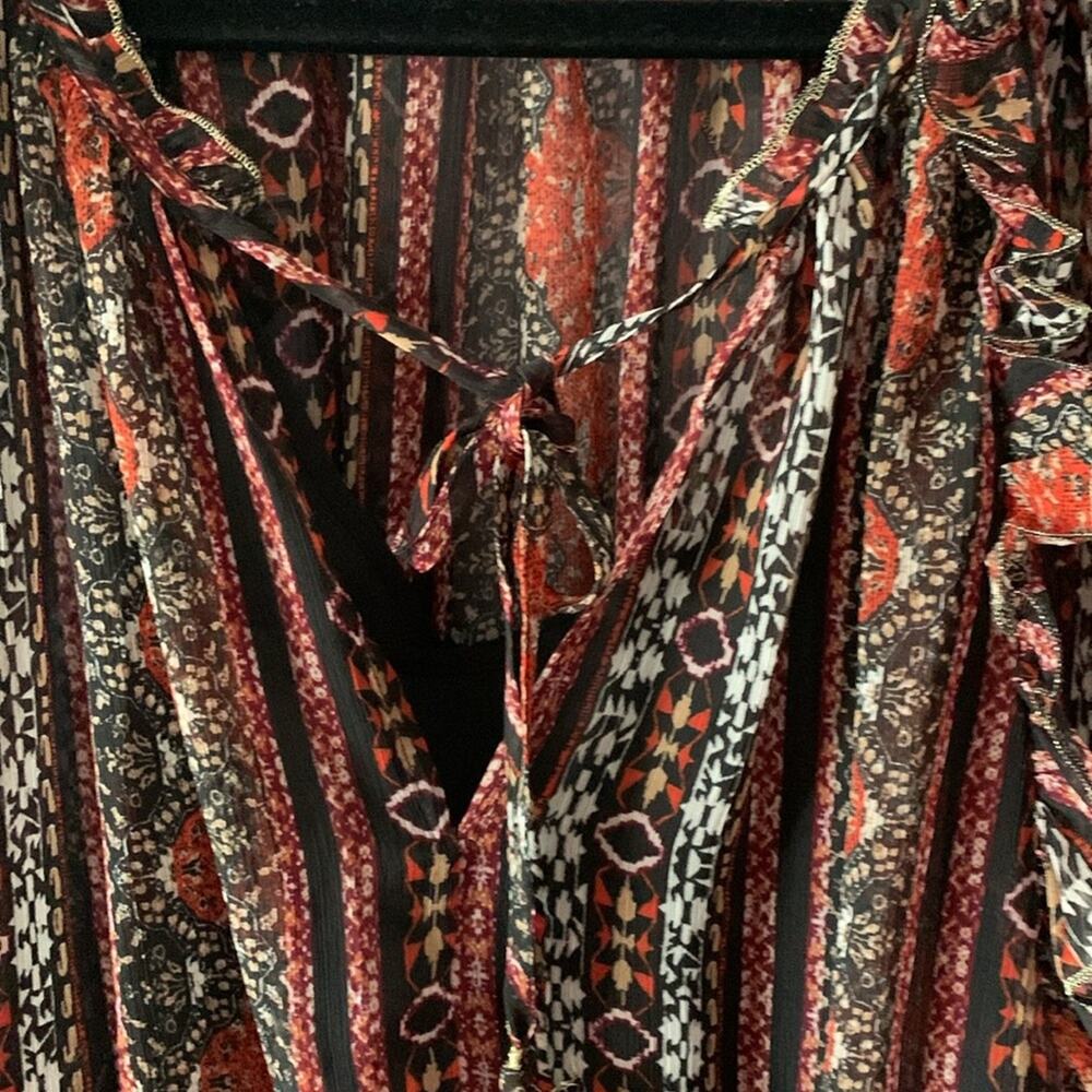 NWT Lucky Brand Sheer Peasant Top V-Neck With Tie Attached Black Camisole Sz S - Picture 4 of 16